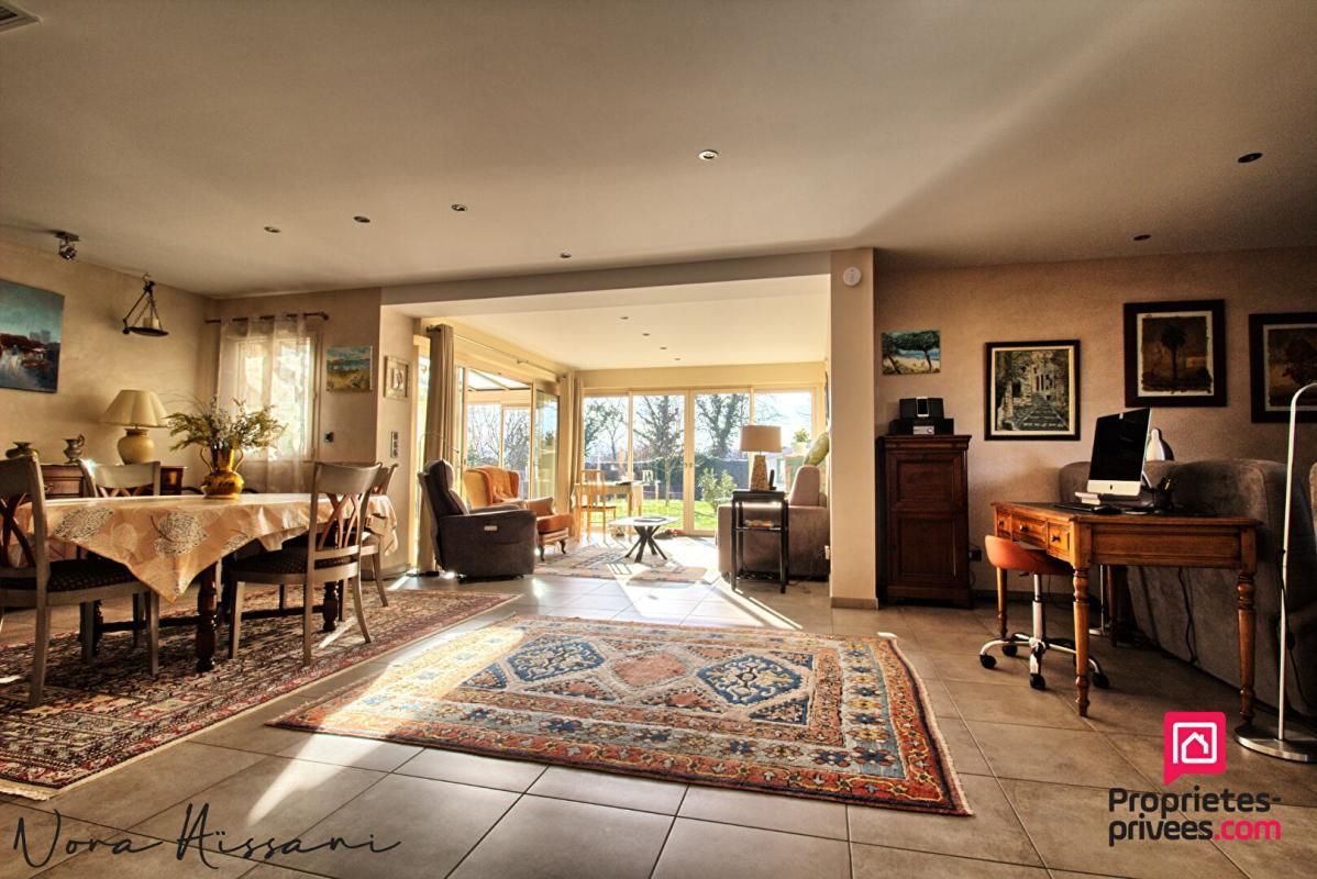 MONT-SOUS-VAUDREY Maison Mont Sous Vaudrey 6 pièce(s) 195 m2 4