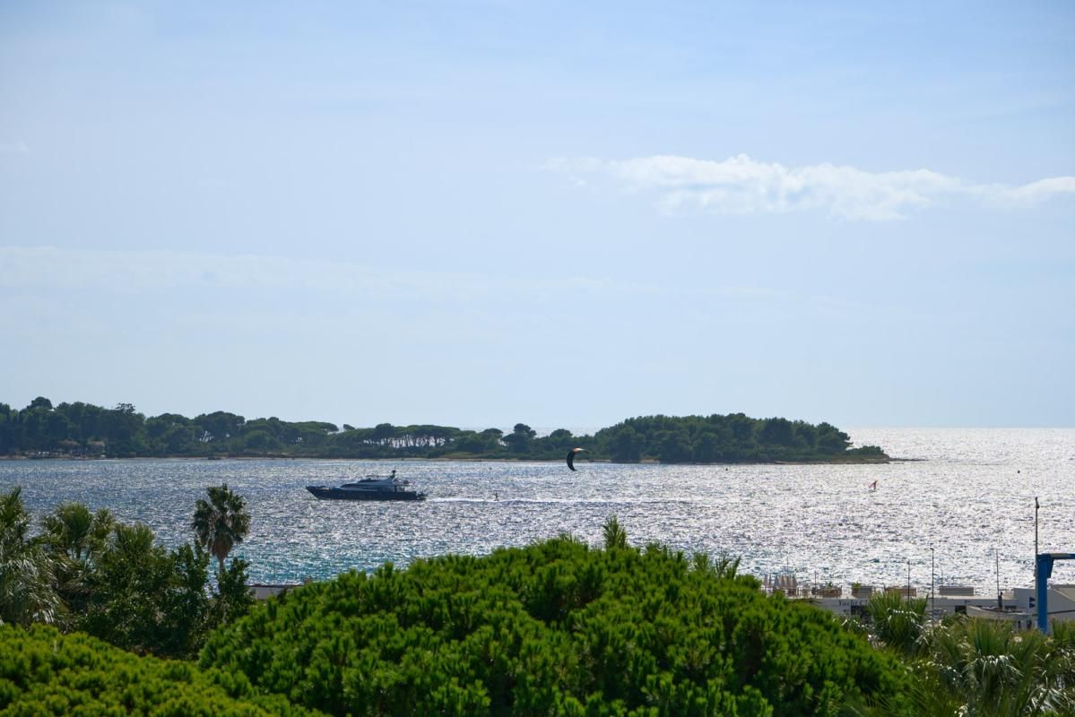 CANNES Dernier Etage Cannes Croisette - appartement 4 pièces 108 m2 2