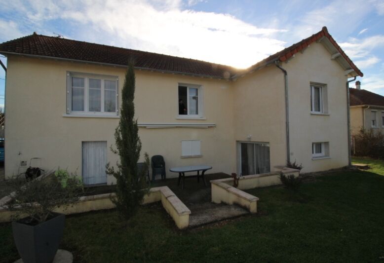 CHATELLERAULT Maison Chatellerault 176.96 m2 2
