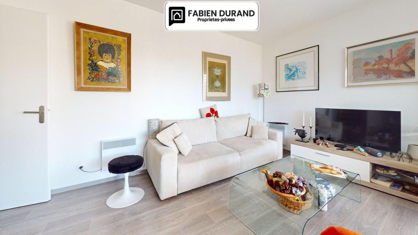 PUGET-SUR-ARGENS En Exclusivité : Appartement T2 récent avec terrasse et garage sans vis à vis 4