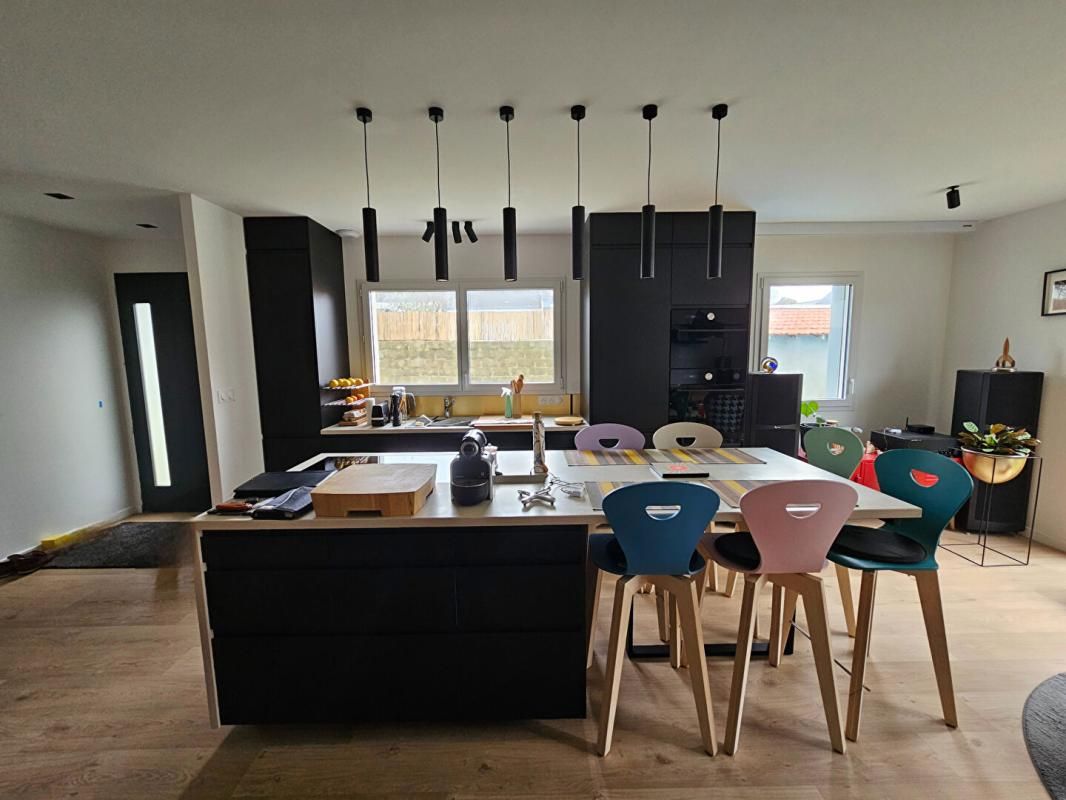 Maison Saint Marc Sur Mer 5 pièces 100 m2