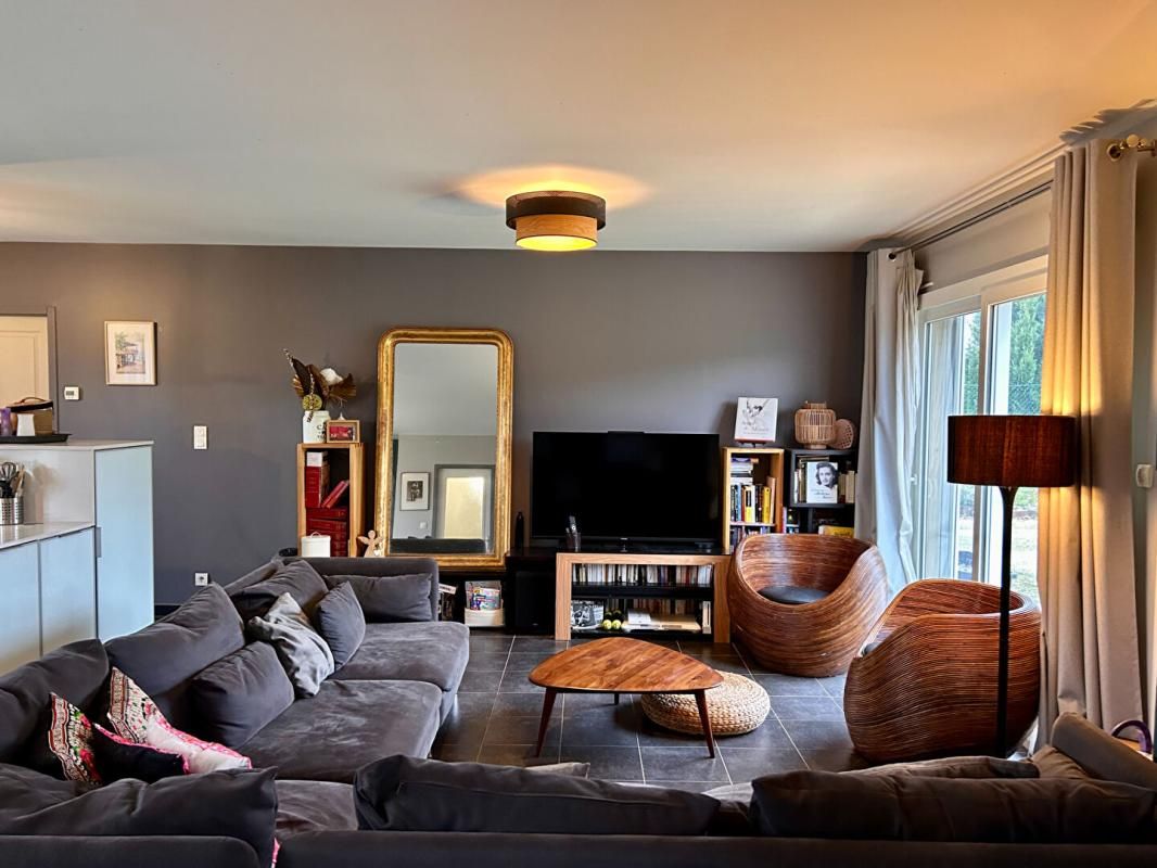 COURSAC A vendre, maison de plain-pied avec une superbe vue, à COURSAC 24430 4