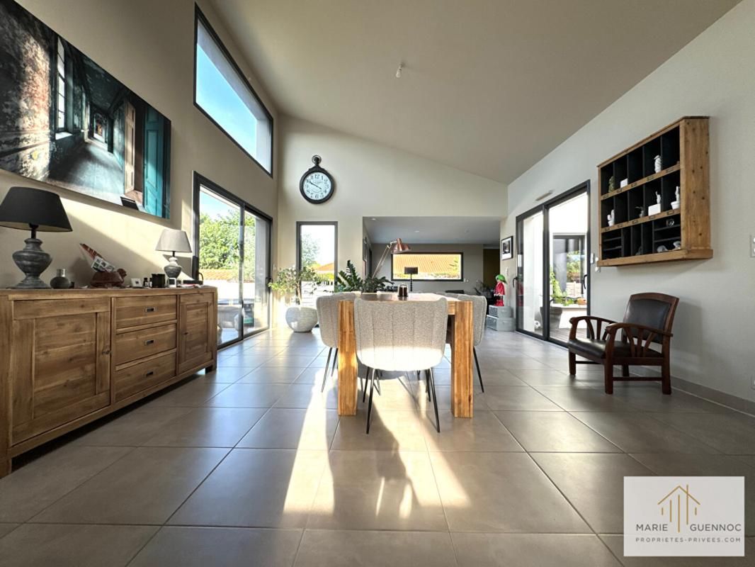 Maison BBC de plain-pied de 130m2 sur terrain de 530m2 avec garage et jacuzzi