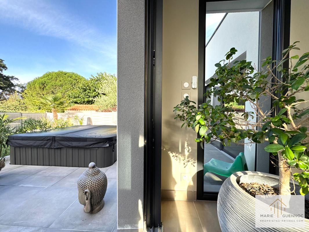 BASSE-GOULAINE Maison BBC de plain-pied de 130m2 sur terrain de 530m2 avec garage et jacuzzi 4
