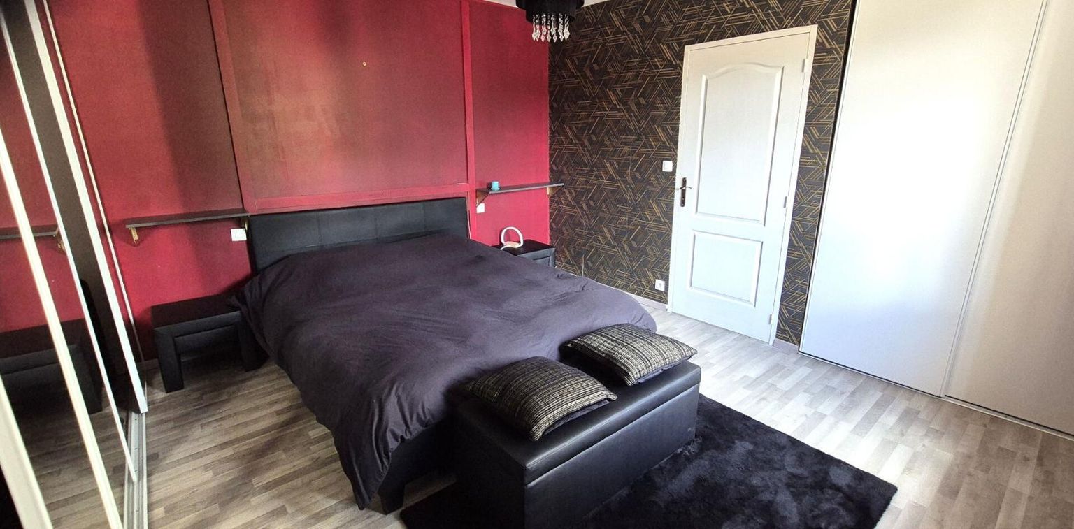 SAINT-DIZIER Belle Maison de Caractère de 122 m² Rénovée avec goût avec son garage, atelier, cave voûtée, buanderie, terrasse, appentis et terrain clos de 176 m² 3