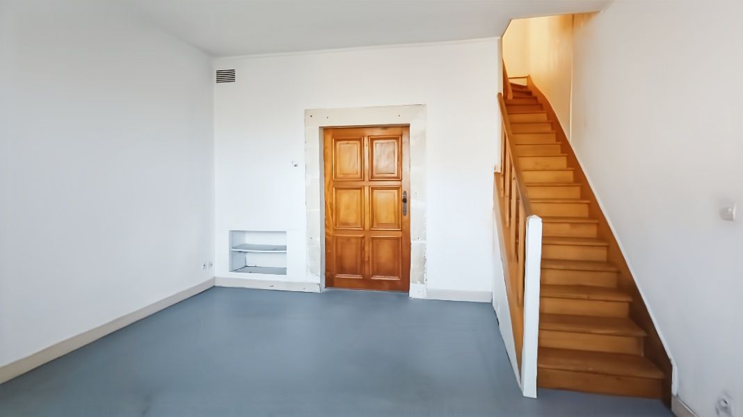 LE PONT-CHRETIEN-CHABENET Maison Le Pont Chretien Chabenet 4 pièce(s) 78 m2 2