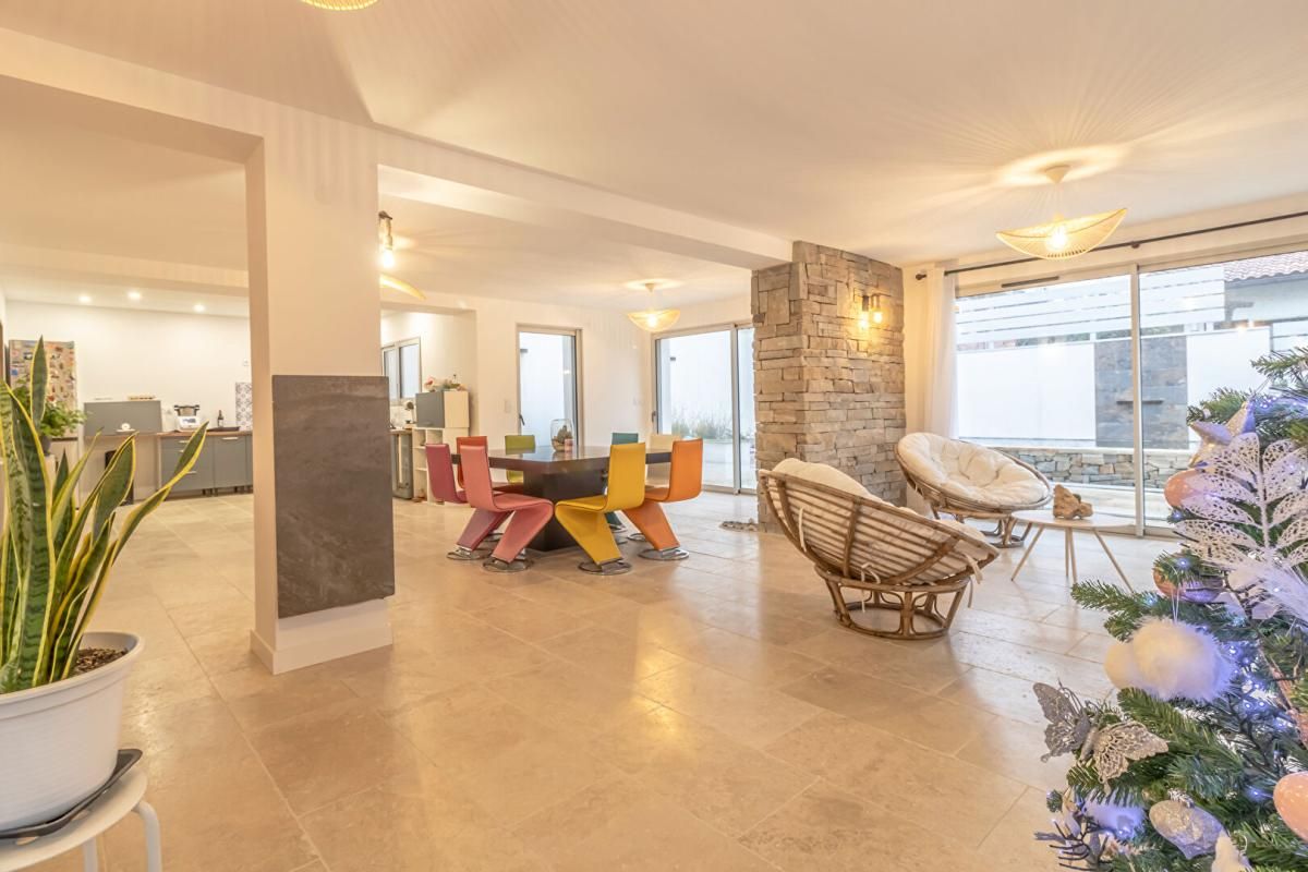 HENDAYE Maison Hendaye 7 pièce(s) 188 m2 4