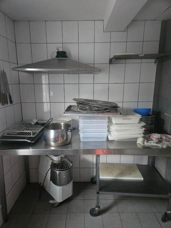 MAZAUGUES MAZAUGUES - Fonds de commerce Pizzas à Emporter 3