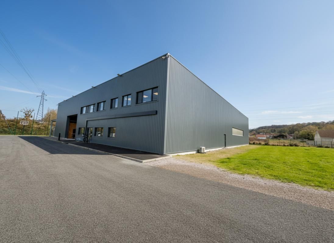 CREIL PONTPOINT - Local d'activité 1.770 m² sur 6.000 m² de terrain 2