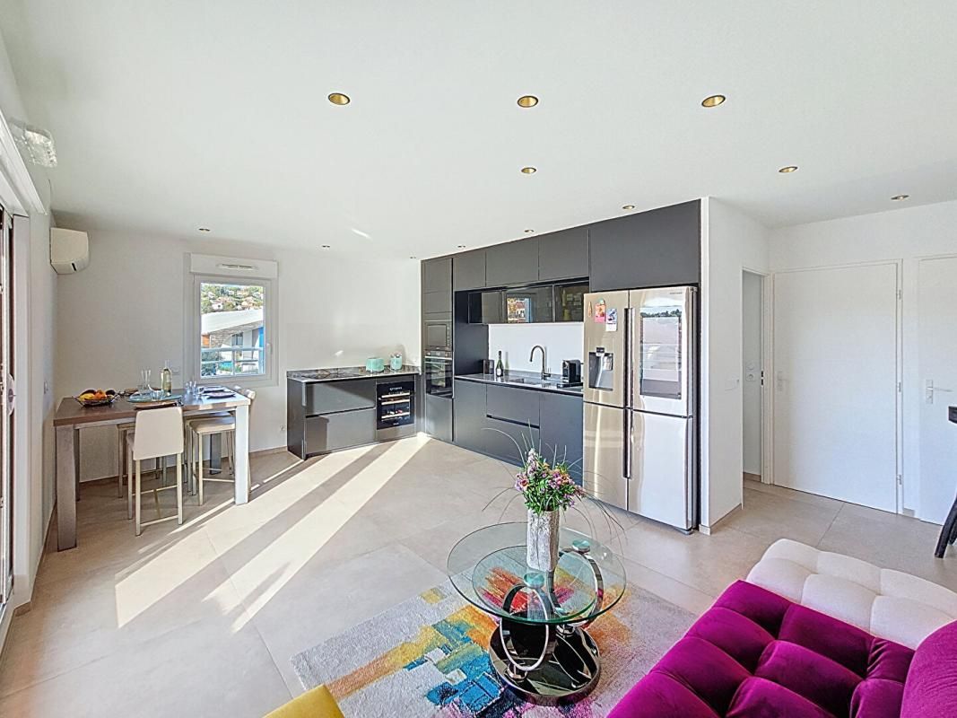 LA GARDE Proche Ste Marguerite - T3 de 67m², terrasse 30 m², 2 places pkg ss-sol 4