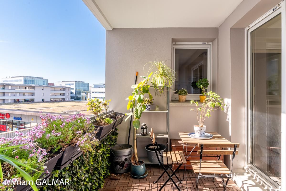 BORDEAUX Bel appartement T2 avec grande terrasse emplacement recherché à Bordeaux Bastide 4