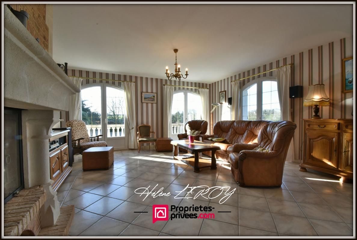 FECAMP Maison familiale sur sous sol avec vue mer et jardin 3