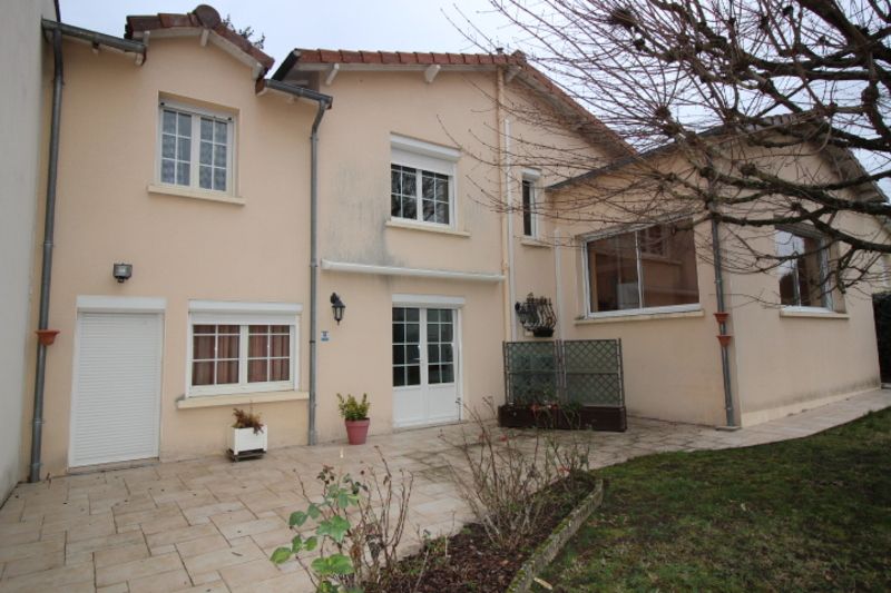 Maison Chatellerault 7 pièce(s) 128.25 m2