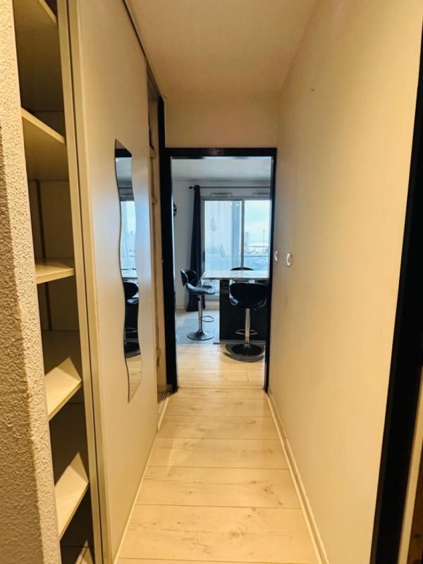 VALRAS-PLAGE T2 avec loggia, vue mer et parking privatif 3