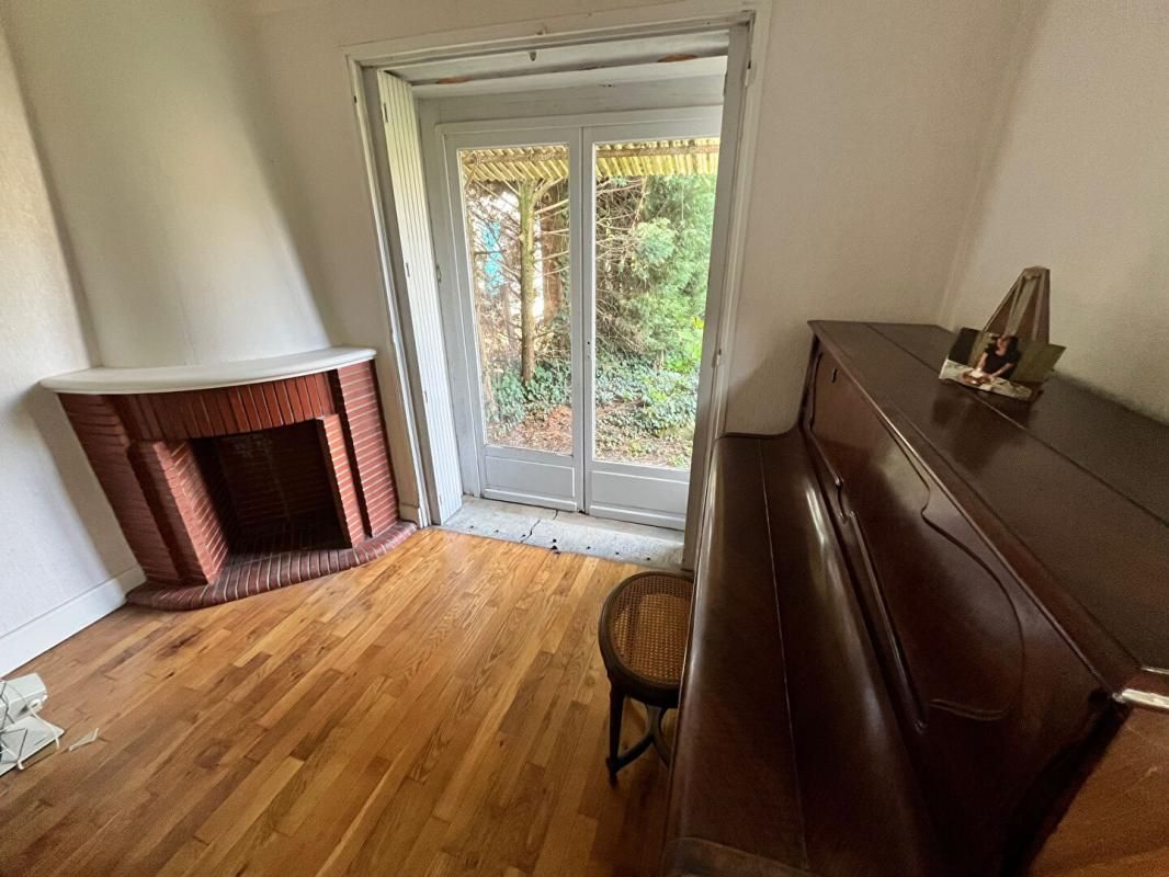 MOULINS Maison de ville Moulins 9 pièce(s) 200 m2 3