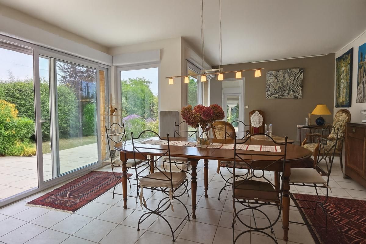 SOISSONS Maison de charme aux multiples possibilités, à  quelques minutes du centre ville 2