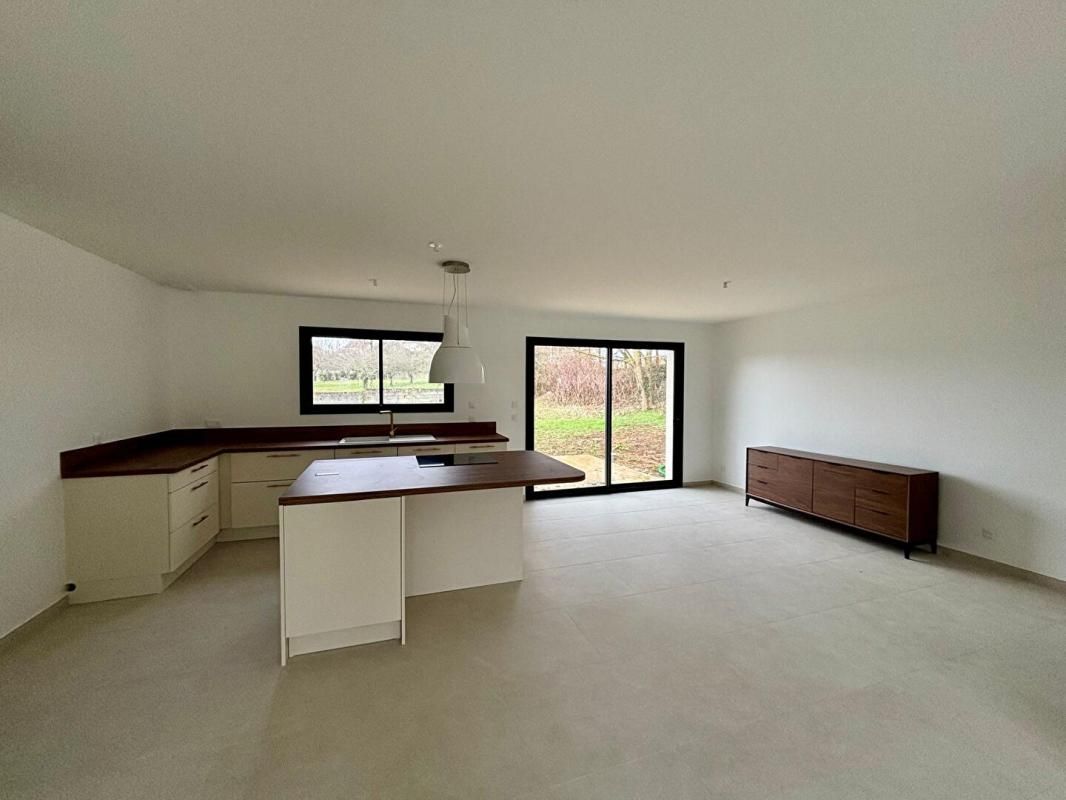 COULANGES-LES-NEVERS Maison neuve 109 m² Nevers  Sans vis-à-vis Terrain 1 226 m² 4