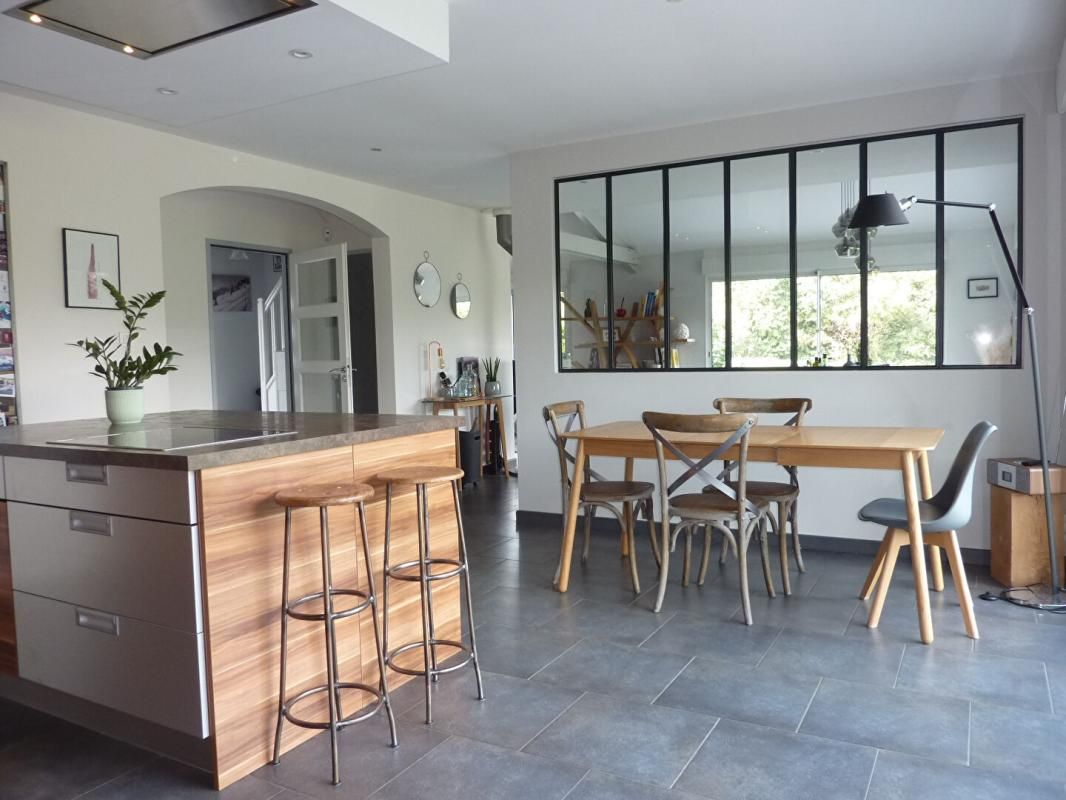 Maison Cholet 9 pièce(s) 207m2