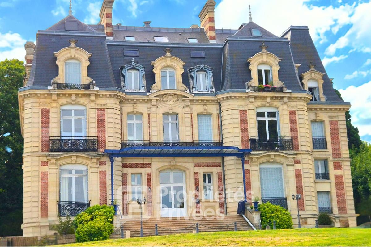 LIMOURS Cadre d'exception pour cet appartement atypique 2