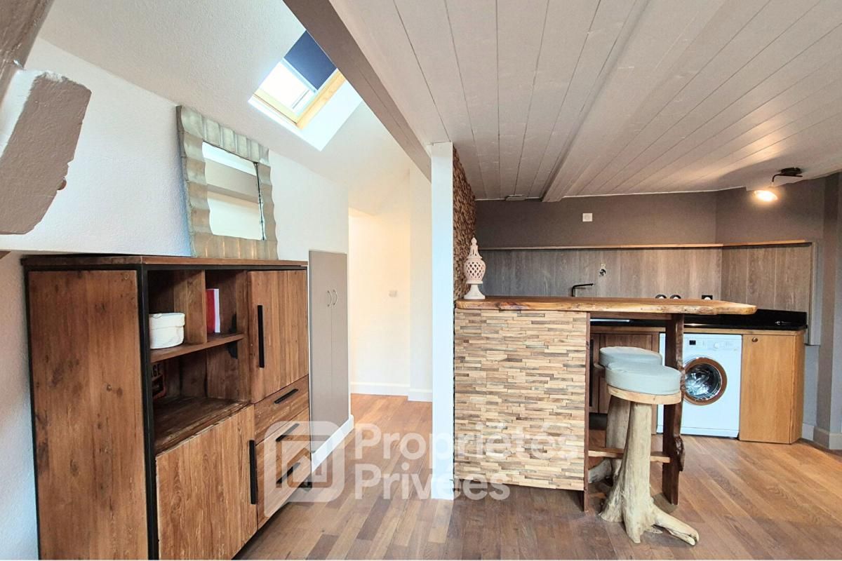 LIMOURS Cadre d'exception pour cet appartement atypique 3