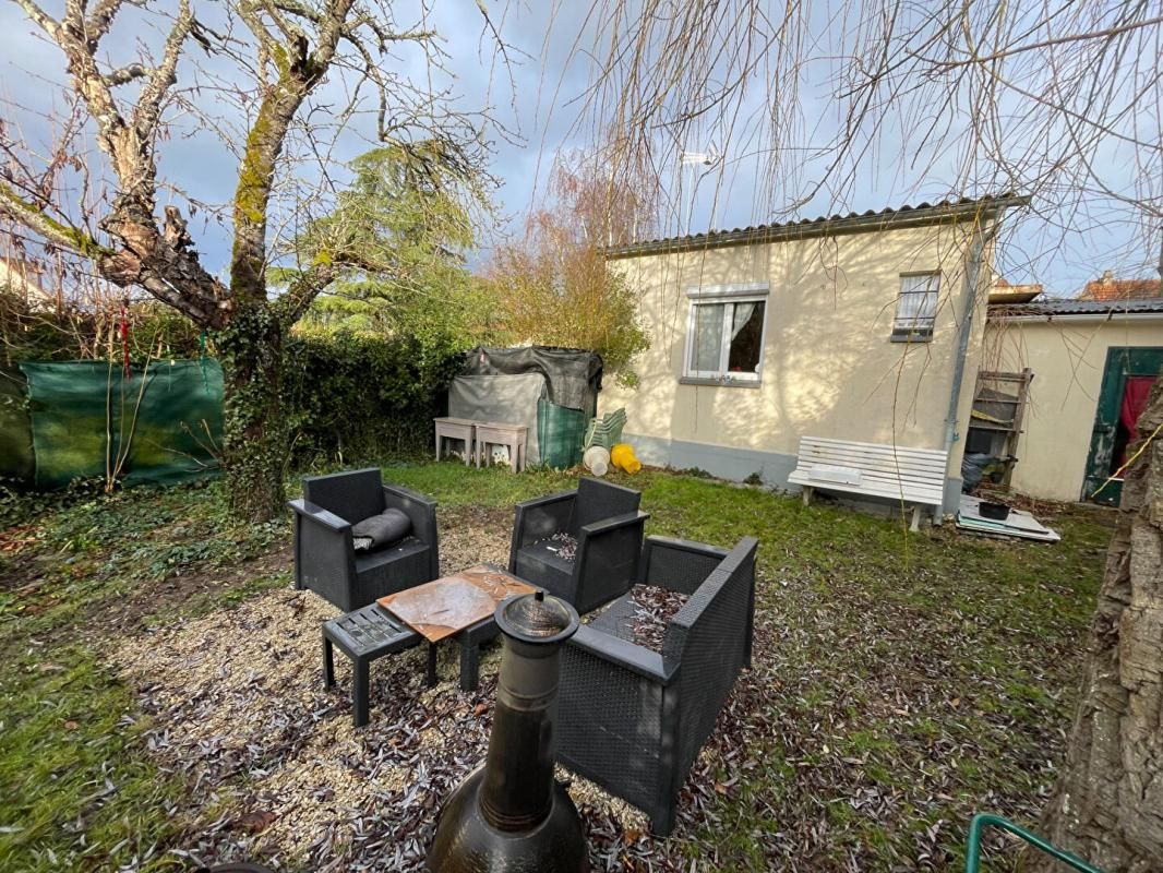 MAINTENON 28130 MAINTENON plain pied 26 m2 terrain 990 m2 3