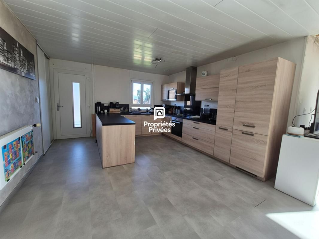 COLLONGES Maison individuelle 145m2 - 4 chambres - Collonges 01550 - 520'000 4