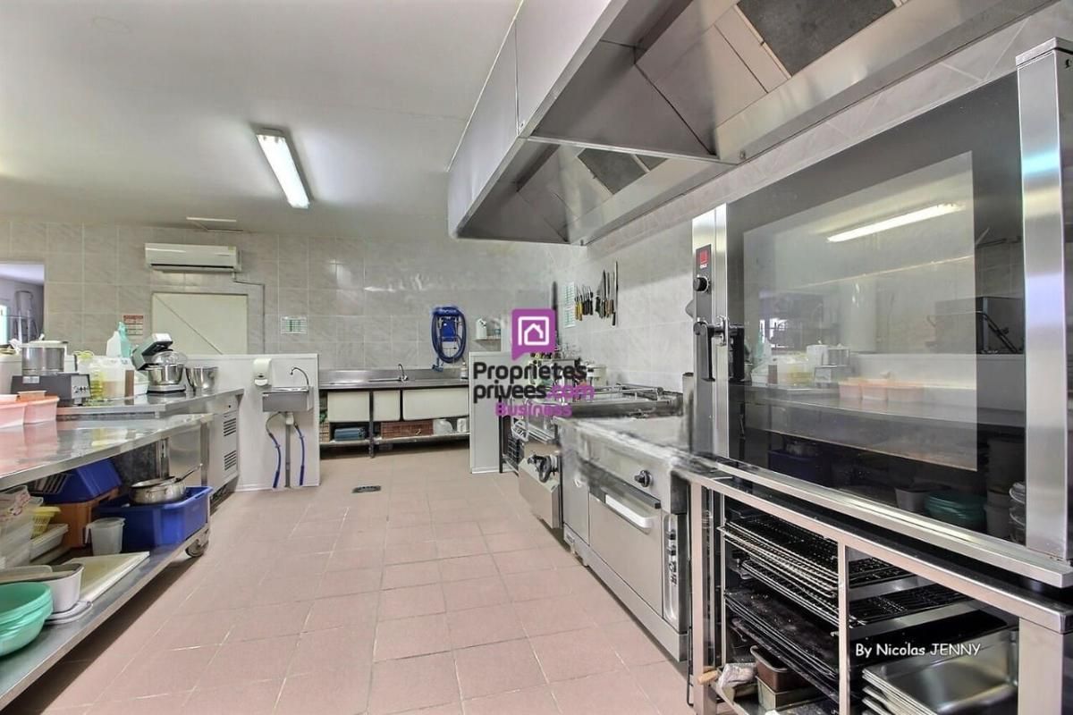 SORGUES 84700 SORGUES - FONDS DE COMMERCE TRAITEUR - 46 000 Euros - 3