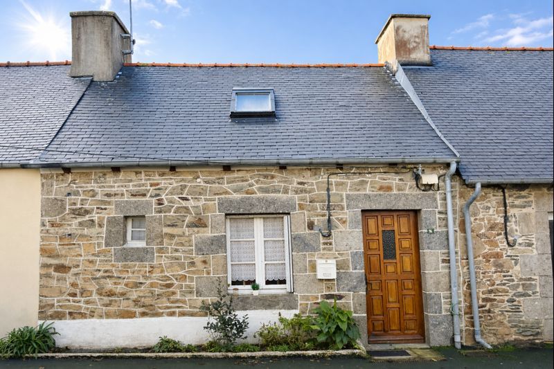 Une maison d'environ 35 m² de bourg à réinventer