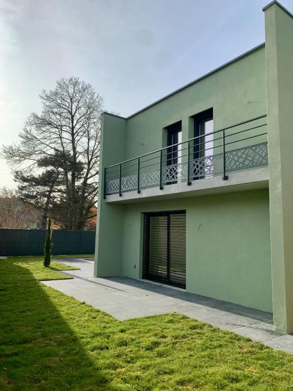 BELFORT Villa contemporaine avec piscine 3