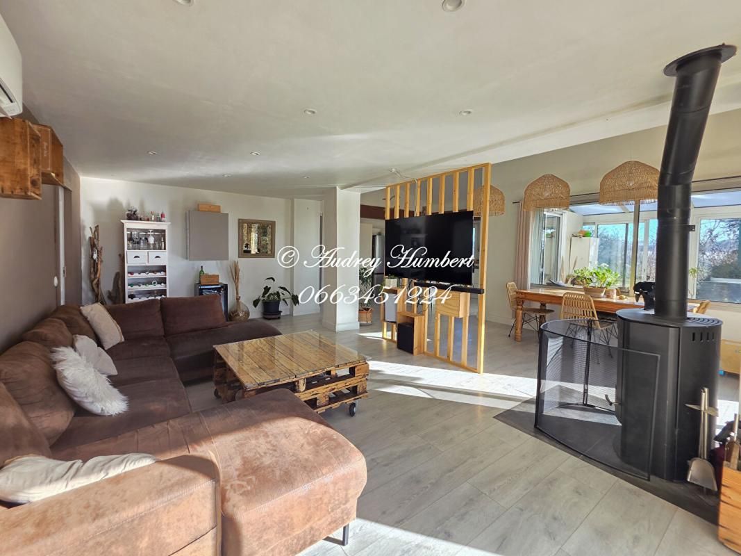 VILLENEUVE VILLENEUVE, Propriété  de 180 m²  + dépendances avec maison principale, T2 indépendant et grand potentiel sur 6900 m² 2