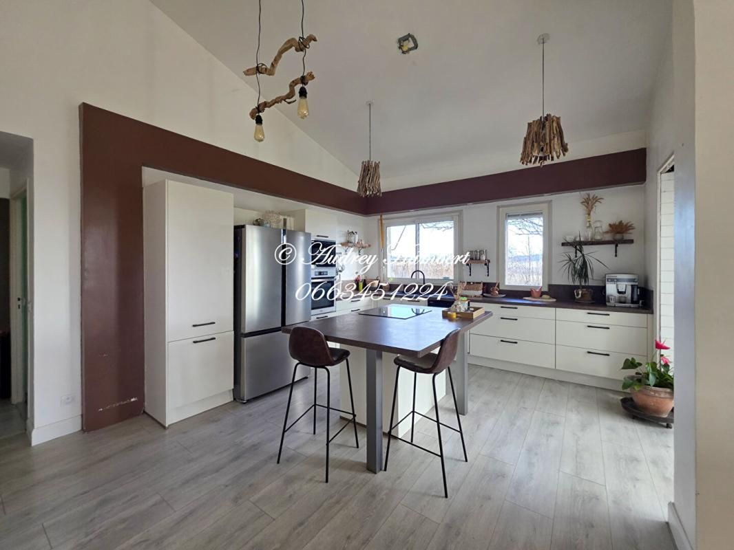 VILLENEUVE VILLENEUVE, Propriété  de 180 m²  + dépendances avec maison principale, T2 indépendant et grand potentiel sur 6900 m² 3