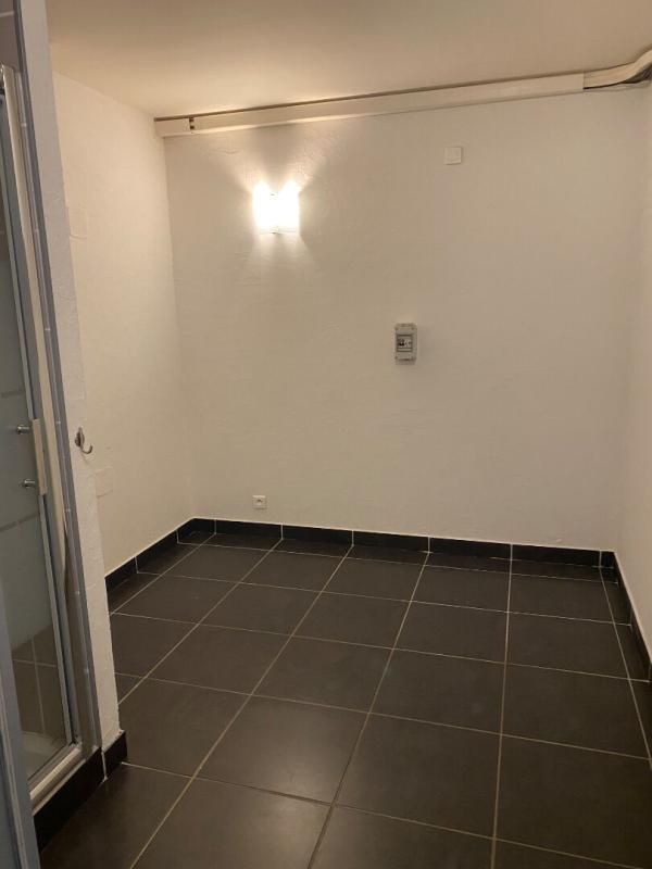 ORLEANS LOCAL POUR ACTIVITES DE SERVICES ORLÉANS GARE 3