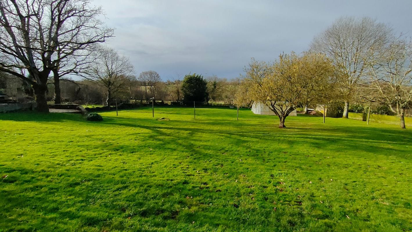 SAINT-AUBIN-DES-ORMEAUX Longère Saint Aubin des Ormeaux 7 pièces 201 m2 3