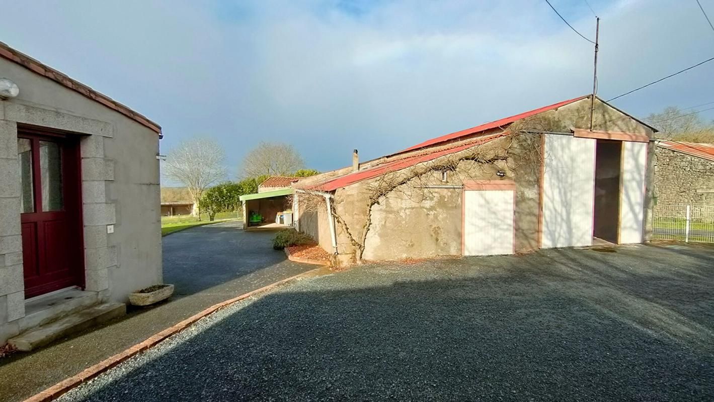 SAINT-AUBIN-DES-ORMEAUX Longère Saint Aubin des Ormeaux 7 pièces 201 m2 4