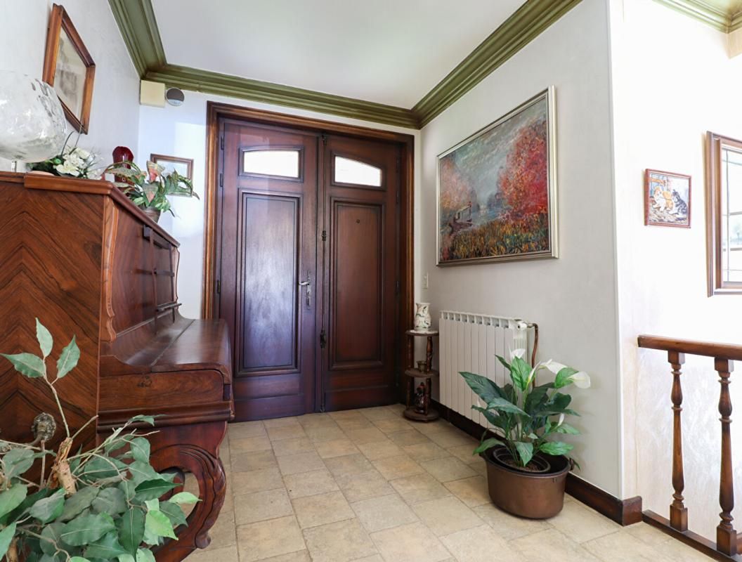 AUSSILLON À vendre - Maison familiale 160 m² avec piscine, grand terrain et hangar - Aussillon (81) 4