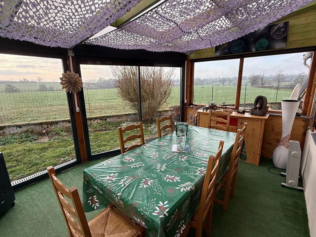 MONTMARAULT Maison 127 m2 + 2000 m2 terrain + dépendances + puits 2