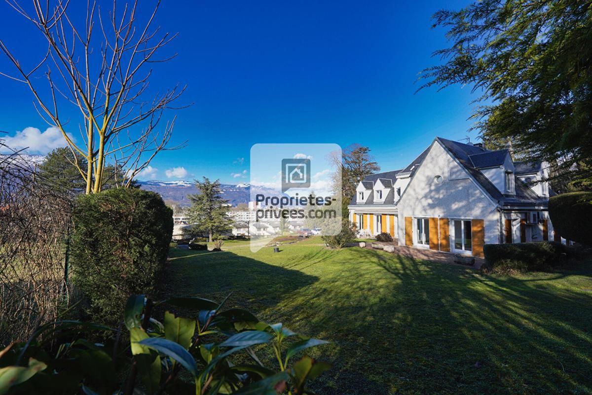 SAINT-MARTIN-D'HERES SAINT-MARTIN-D'HERES T3 de 81m2 + Parking 3