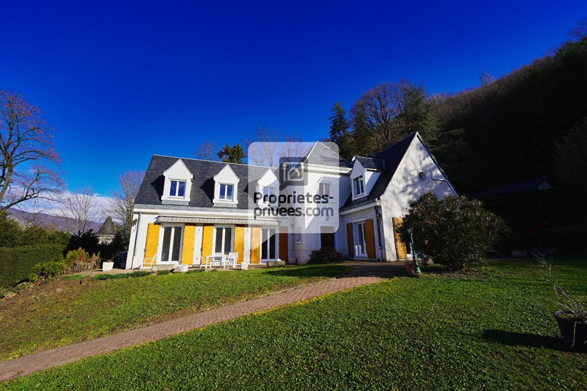 SAINT-MARTIN-D'HERES SAINT-MARTIN-D'HERES - T2 de 52m2 + Parking 2