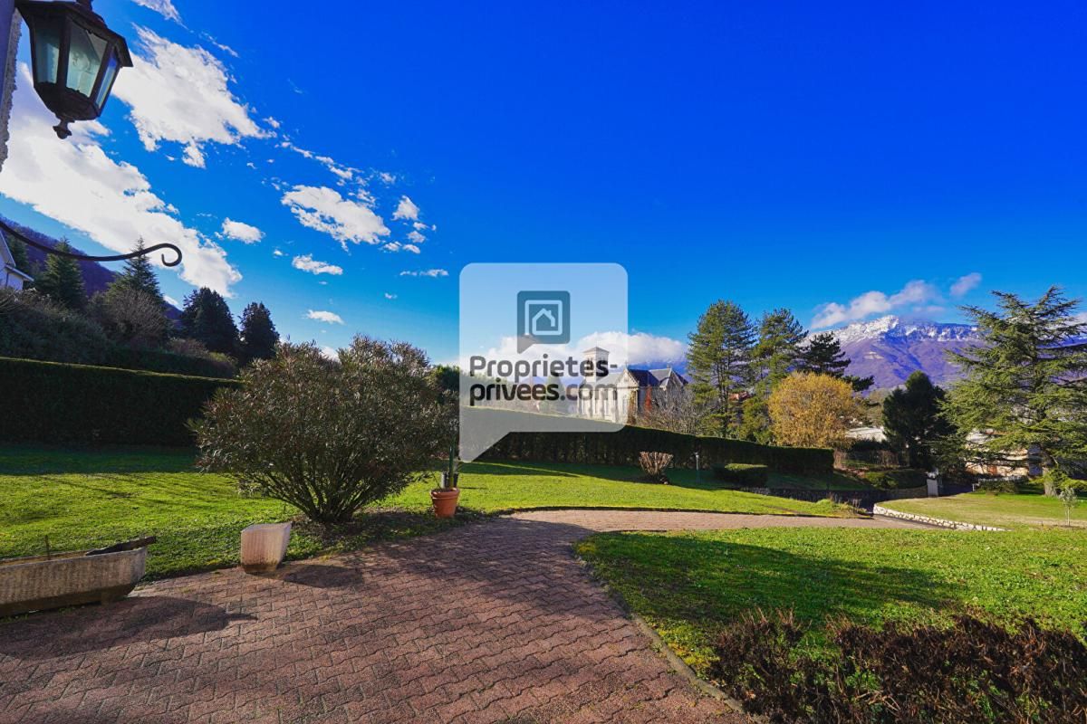 SAINT-MARTIN-D'HERES SAINT-MARTIN-D'HERES - T2 de 52m2 + Parking 4