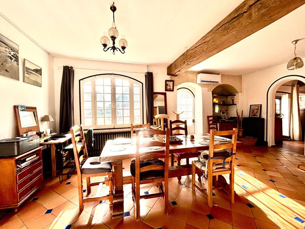 BEAUFORT-EN-VALLEE Demeure de prestige Beaufort En Anjou 7 pièce(s) 206 m2 4