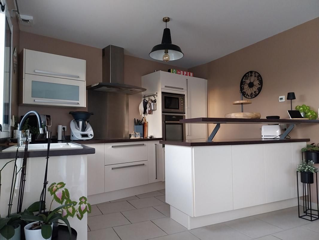 FECAMP Très beau pavillon récent 5 min de Fécamp avec garage double 4