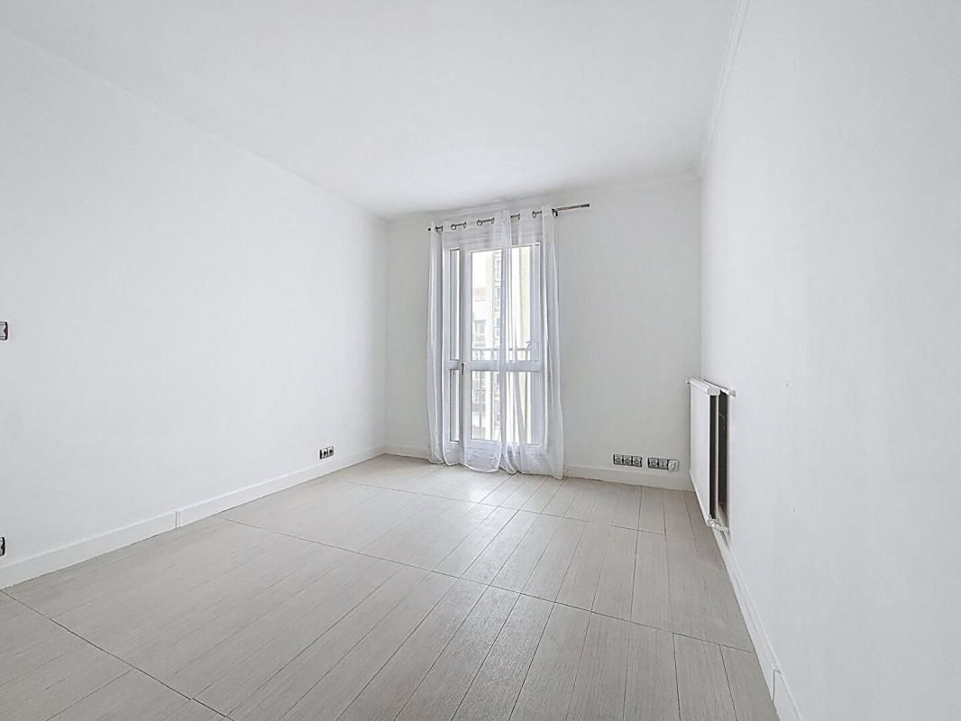 VILLEJUIF Appartement  2 pièces 45m2 3