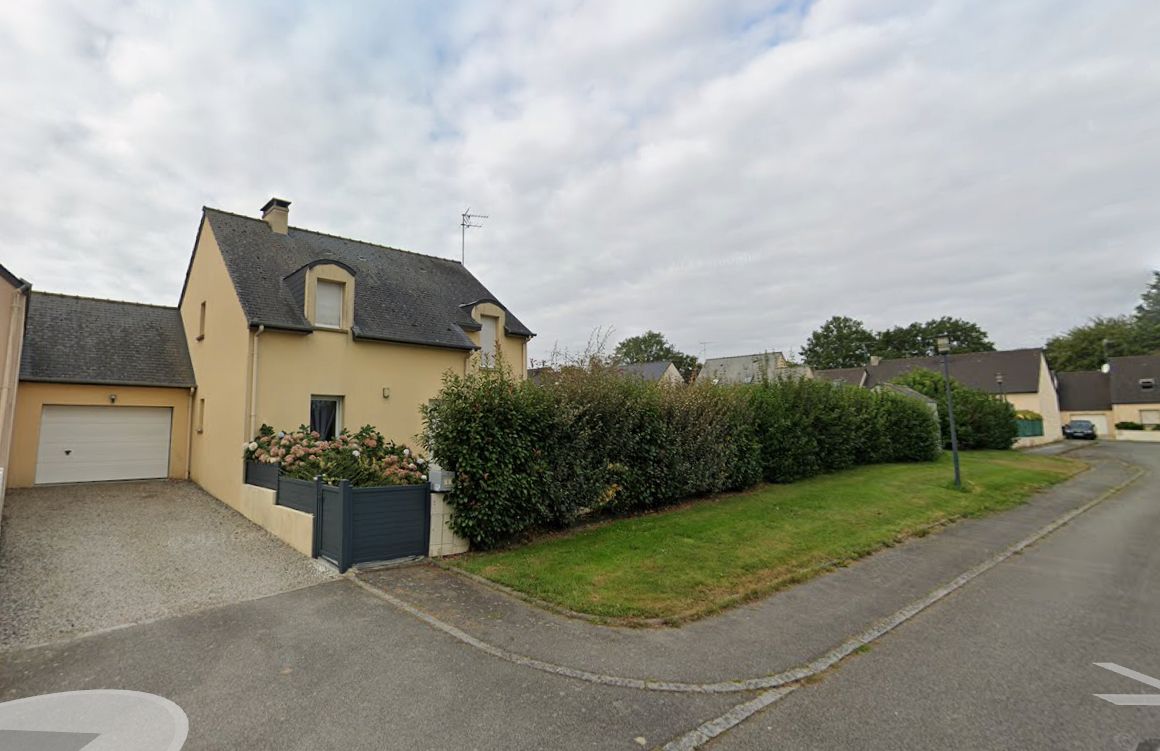 LA GUERCHE-DE-BRETAGNE MAISON LA GUERCHE DE BRETAGNE- QUARTIER CALME - 219 000 EUROS HAI - 121 m² 1