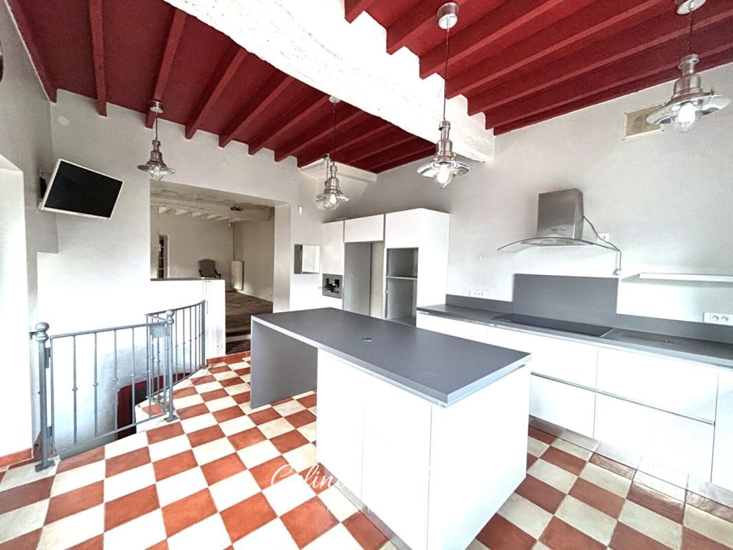 LINAS Maison - centre de Linas - Env. 200m2 - grand jardin 3