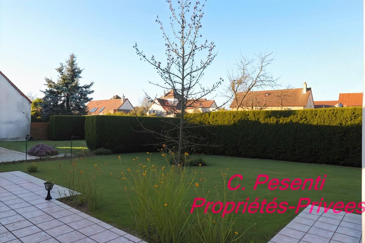 MONTEVRAIN Maison Montevrain 6 pièce(s) 118 m2 avec atelier et abri de jardin 4