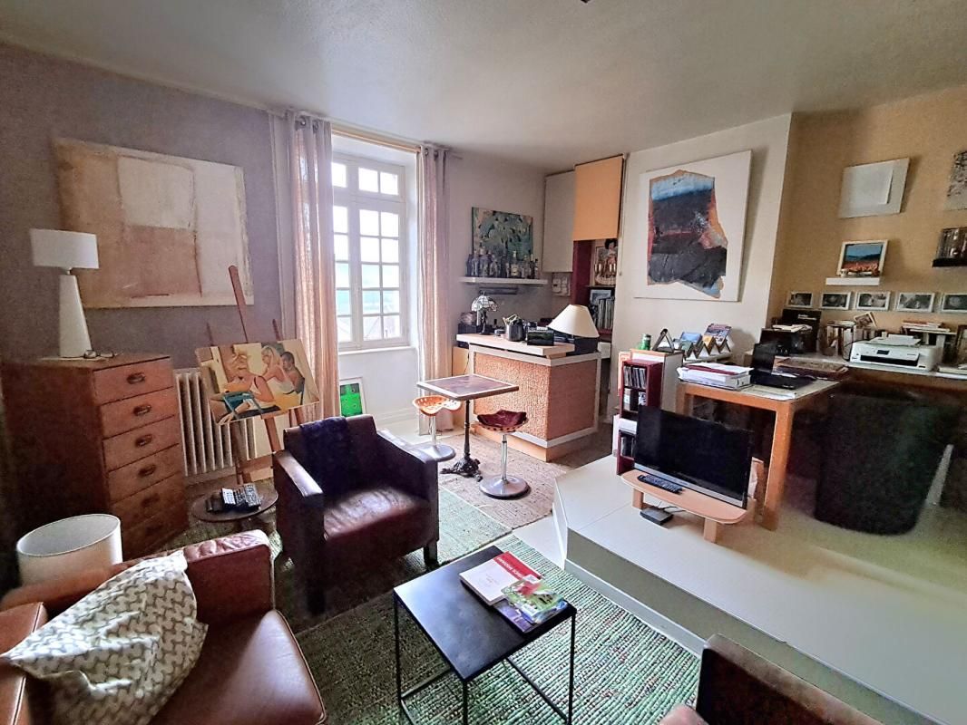 MONTIGNY-LES-VESOUL Maison 5 pièces Montigny les Vesoul 130 m2 à 129 000 euros 4
