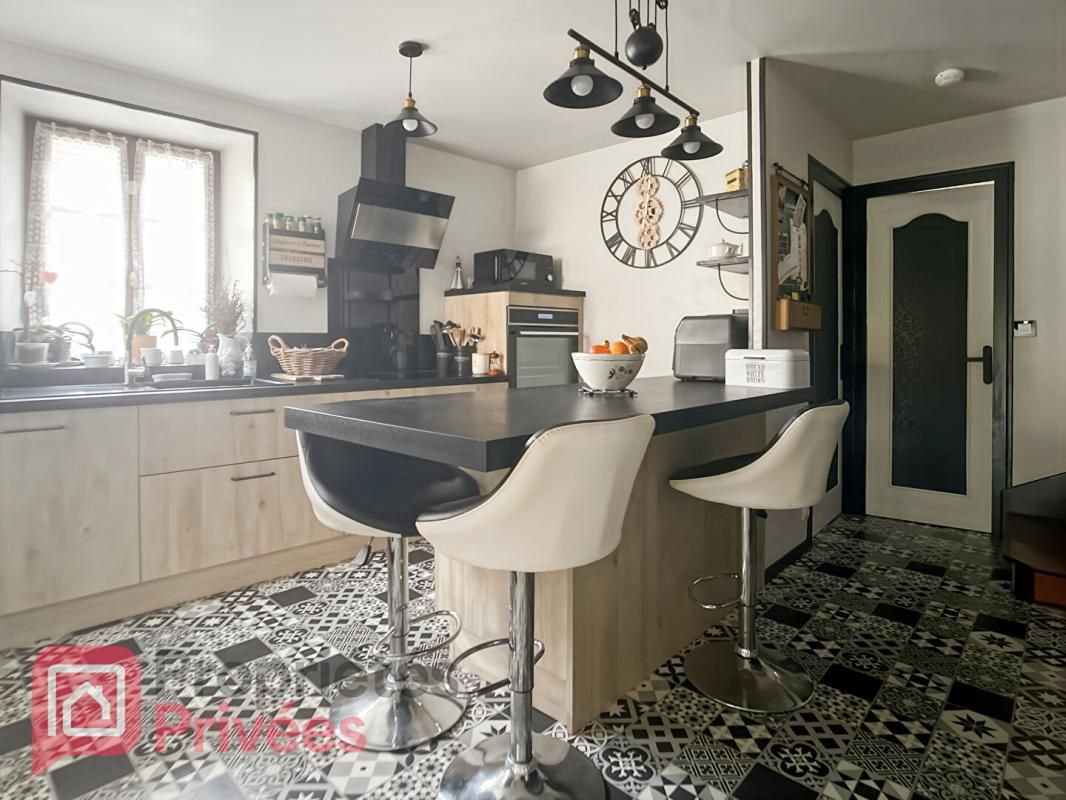 CHATEL-CENSOIR Maison Chatel Censoir 4 pièce(s) 112 m2 4