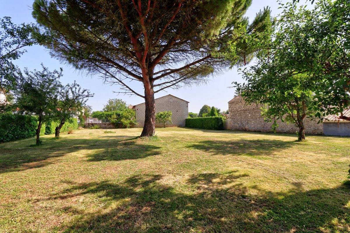 SAINTE-OUENNE Maison Sainte Ouenne 5 pièce(s) 132 m2 2