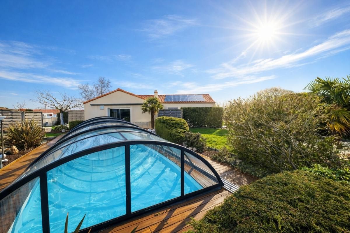 LE FENOUILLER Maison de plain-pied 5 pièce(s) 3