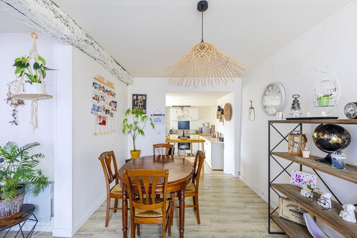 MAGNY-EN-VEXIN Nid douillet hyper centre 2